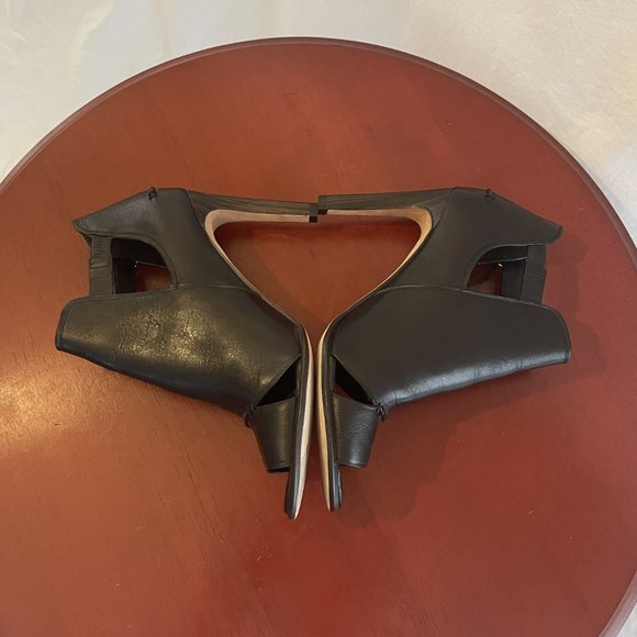 COACH Open Toe Black Bootie - Slightly Worn 9M 4" Heel - Picture 8 of 8